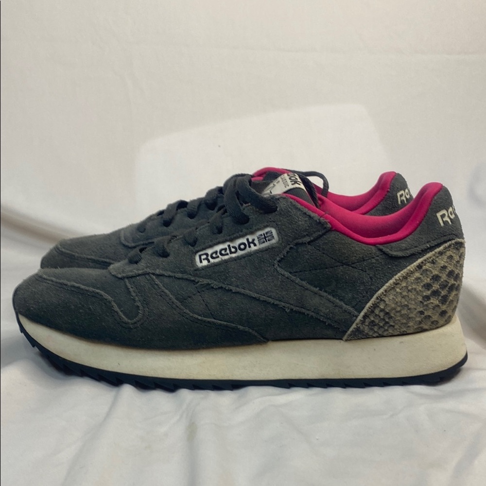 Reebok Classic Leather Ripple Gray and Pink Sneakers, Size 8.5 - Picture 5 of 7